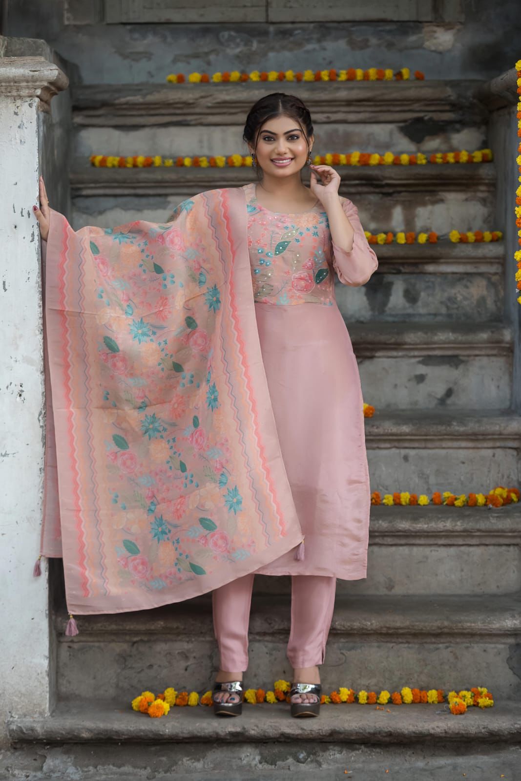 WhatsApp Image 2024-11-09 at 23.51.42_77578201